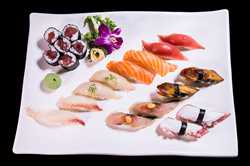 Sushi Deluxe D
